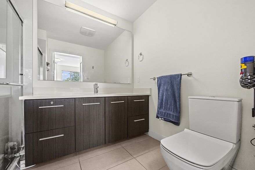 303 6033 Gray Avenue