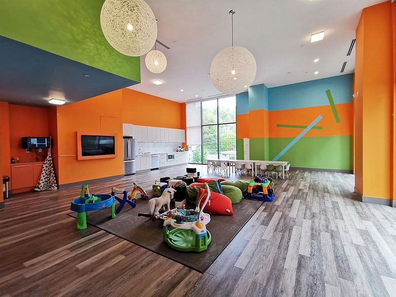 607 8580 River District Crossing