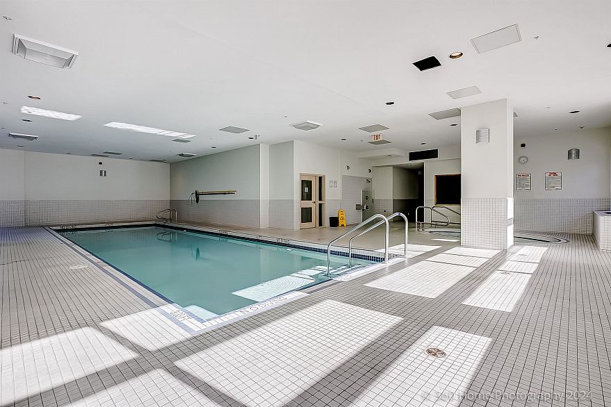 303 1211 Melville Street