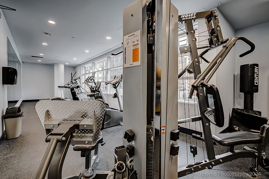 303 1211 Melville Street