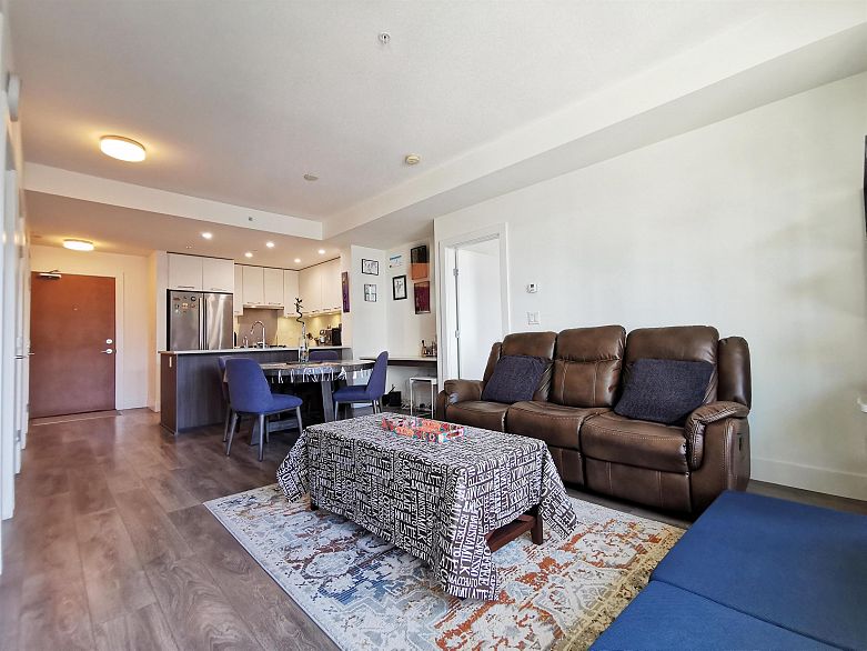 607 8580 River District Crossing