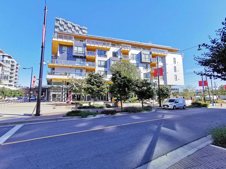 607 8580 River District Crossing