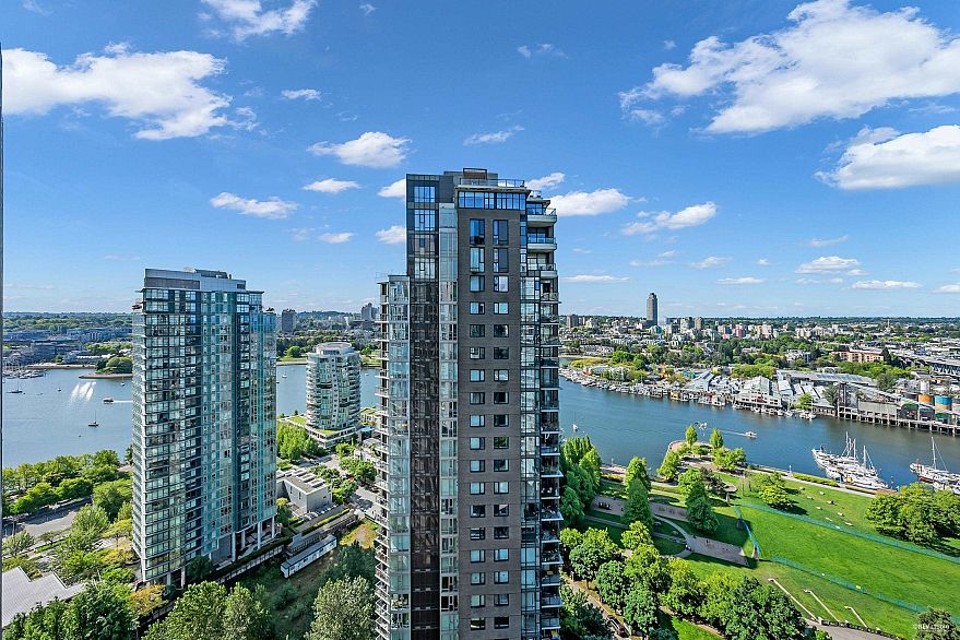 3002 1438 Richards Street