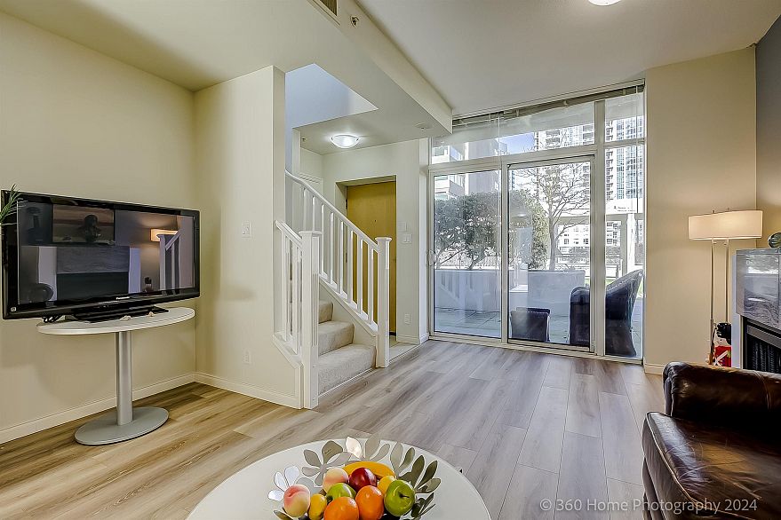 303 1211 Melville Street