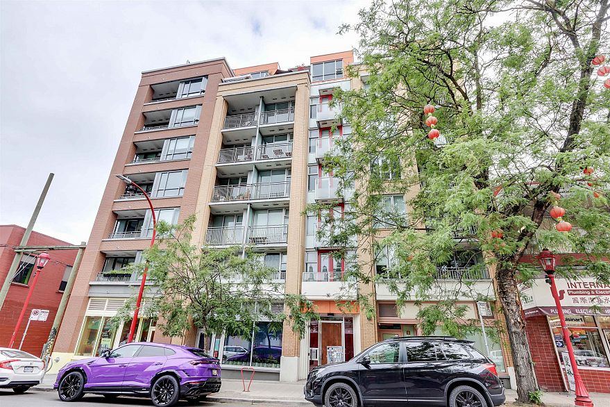 204 231 E Pender Street