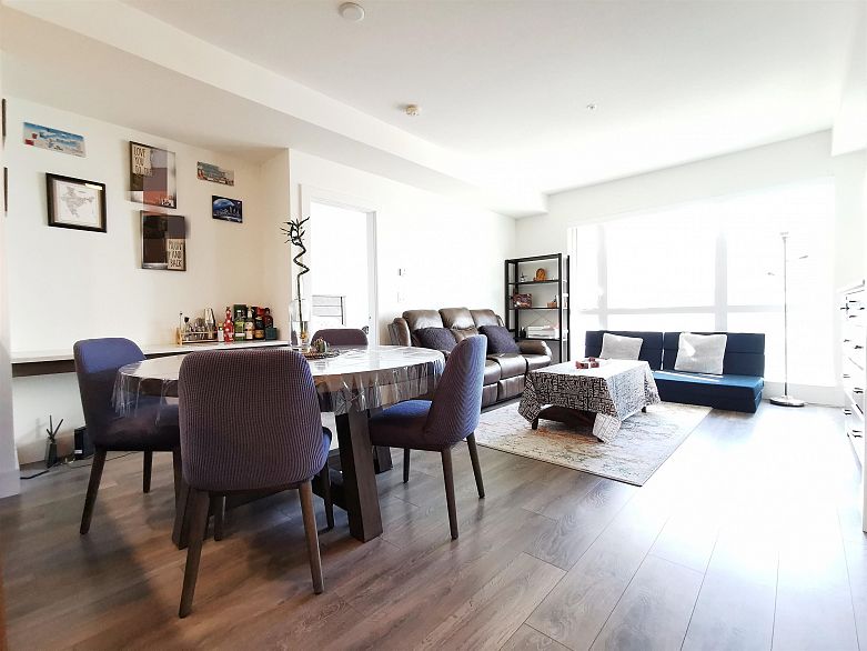 607 8580 River District Crossing