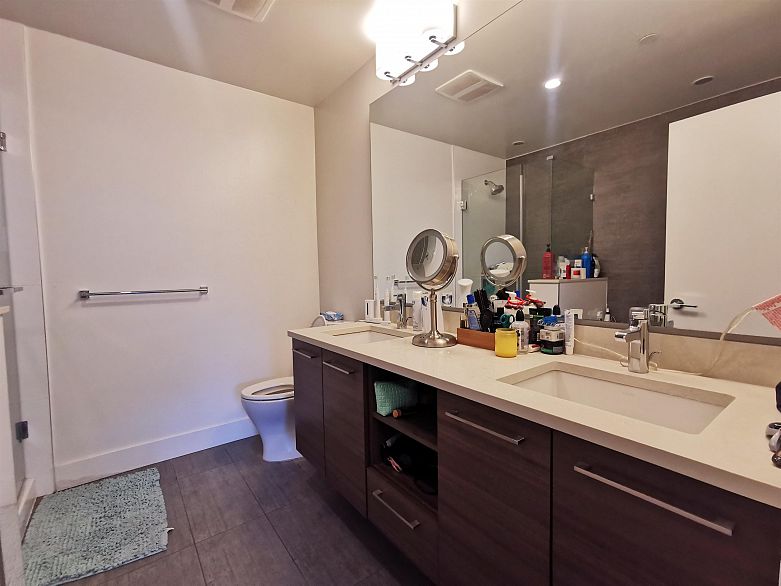 607 8580 River District Crossing