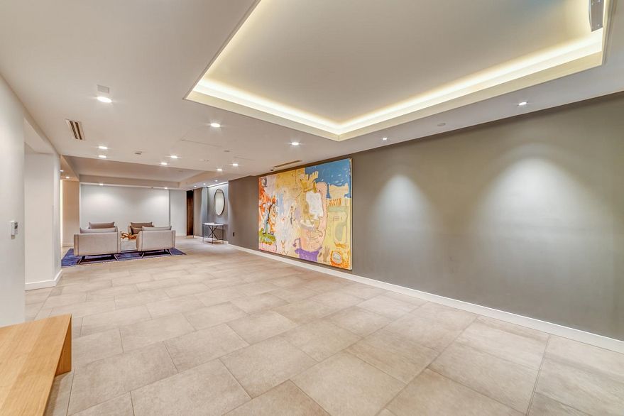 1401 1365 Davie Street