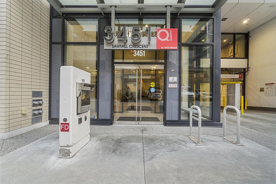 702 3451 Sawmill Crescent