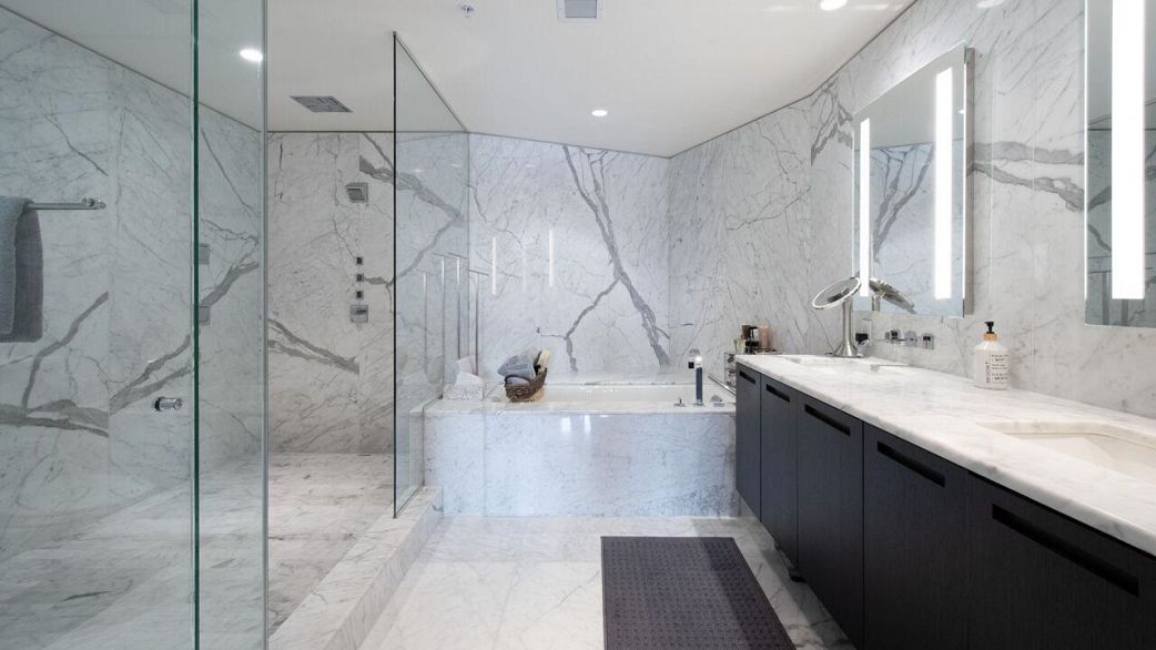 2908 1011 W Cordova Street