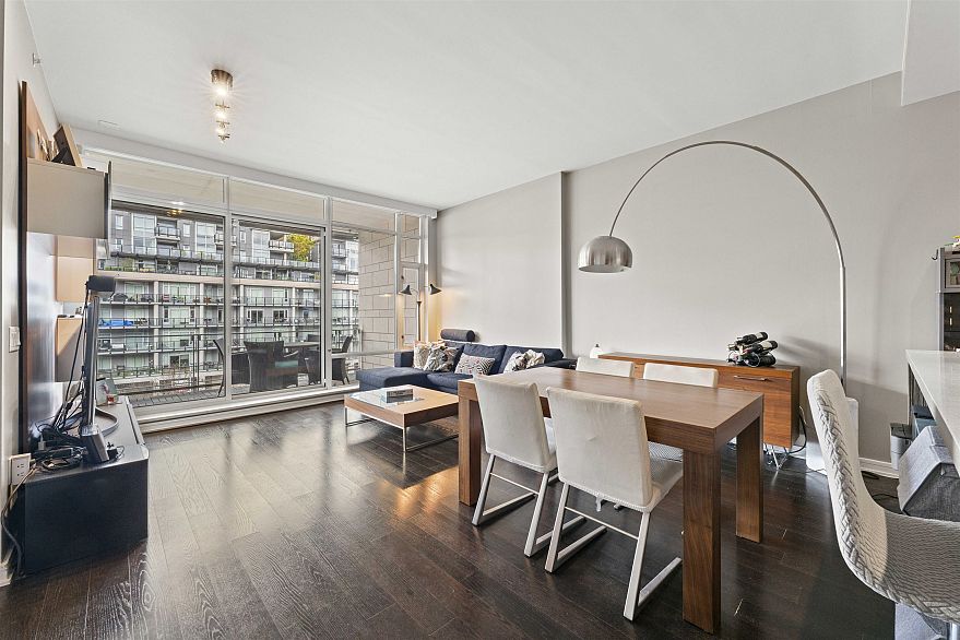 502 77 Walter Hardwick Avenue