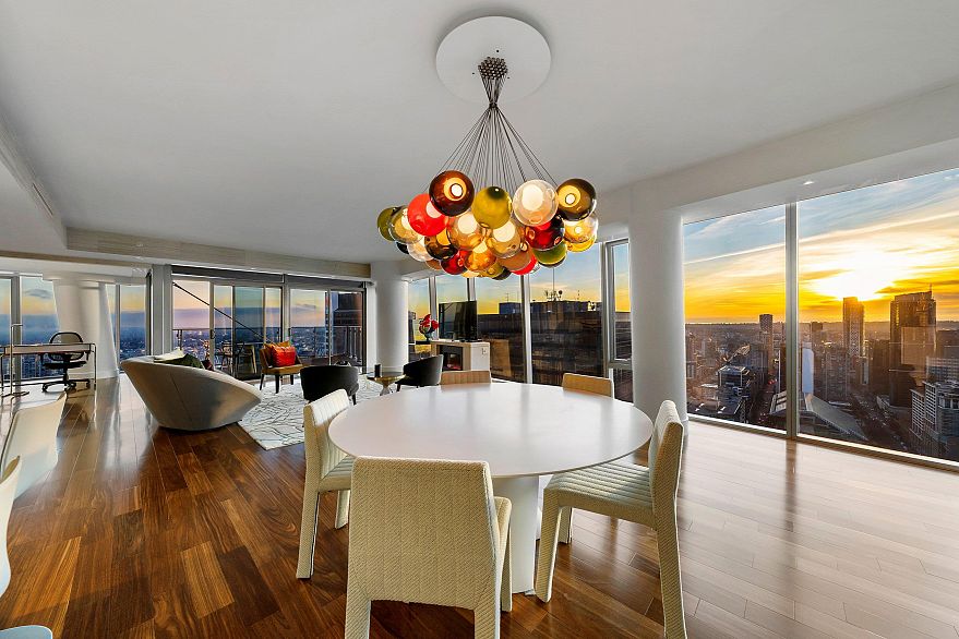 4104 667 Howe Street