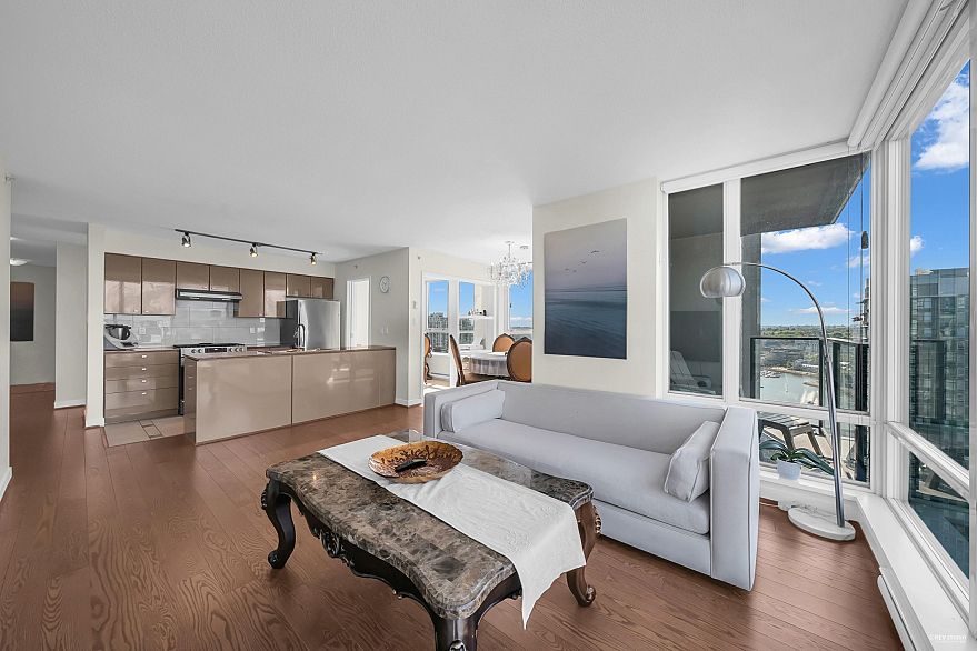 3002 1438 Richards Street