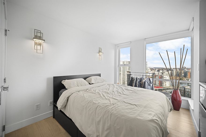 2906 1008 Cambie Street