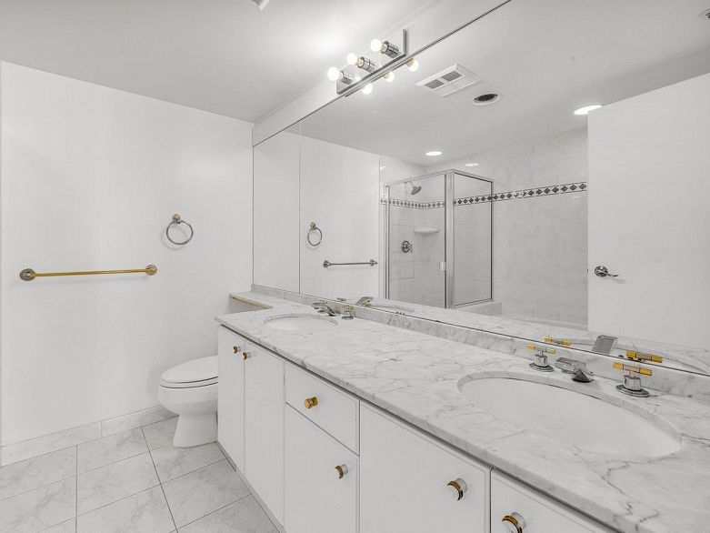 910 1500 Hornby Street