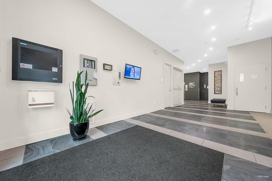 406 1249 Granville Street