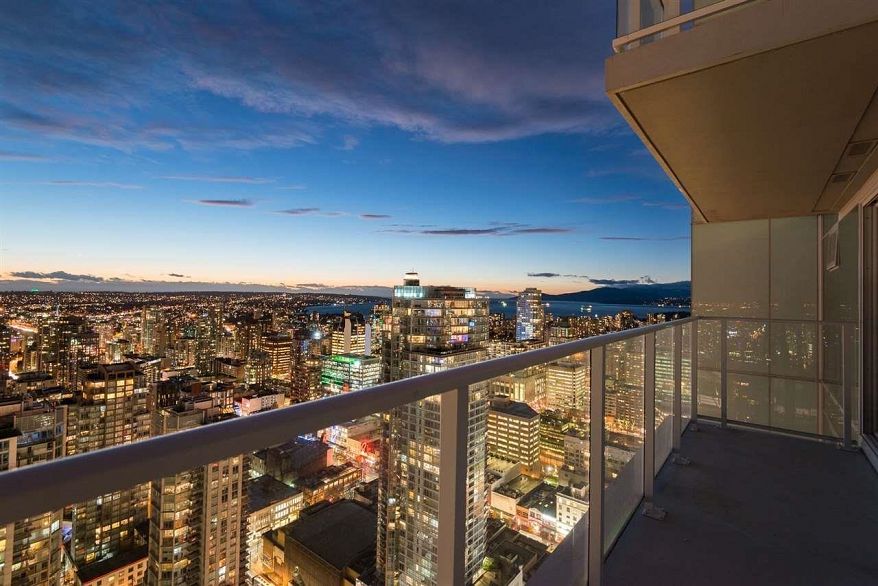 4906 777 Richards Street