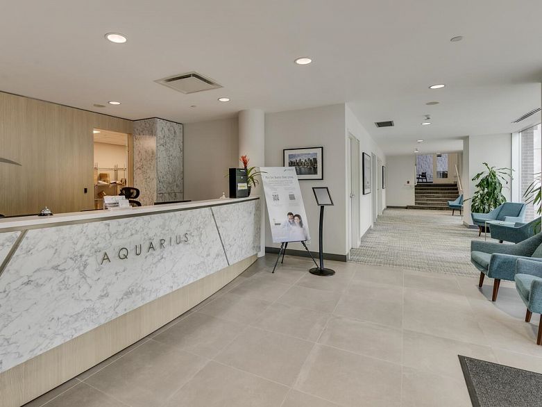 802 1199 Marinaside Crescent