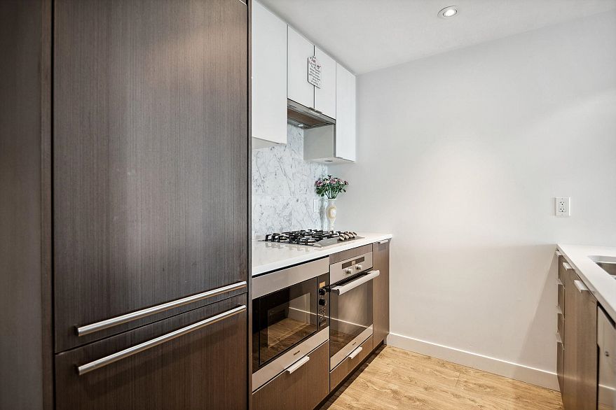 502 110 Switchmen Street