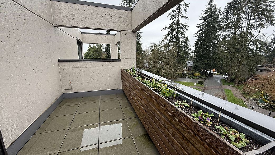 512 4900 Cartier Street