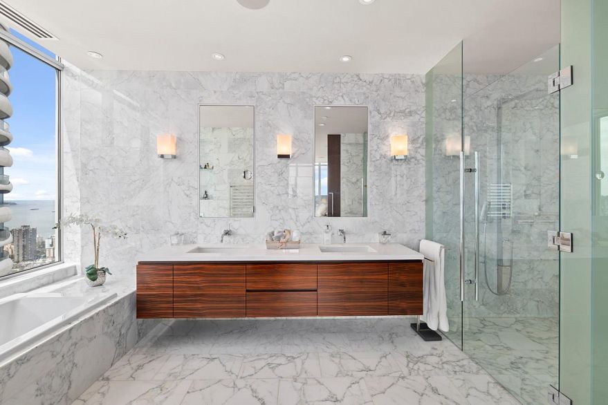 PH1 1028 Barclay Street