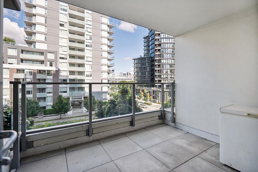 502 110 Switchmen Street