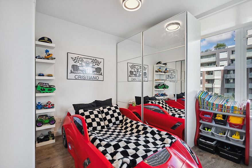 502 110 Switchmen Street