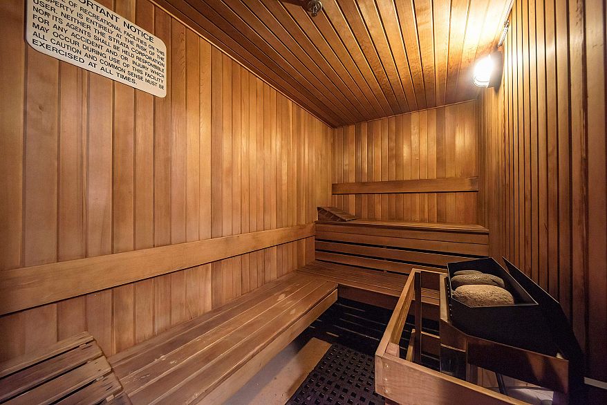 1604 811 Helmcken Street