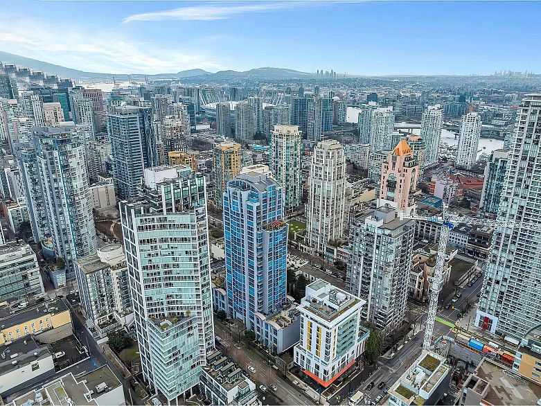 706 1238 Seymour Street