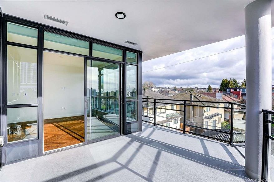 204 458 W 63rd Avenue