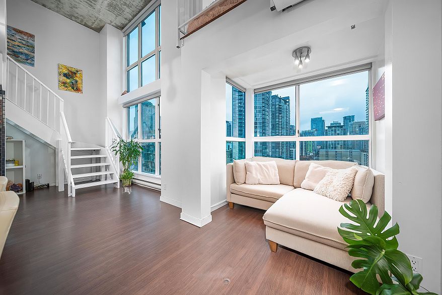 706 1238 Seymour Street