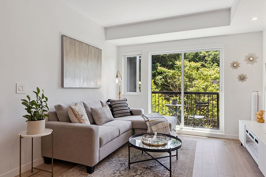 316 2520 Guelph Street