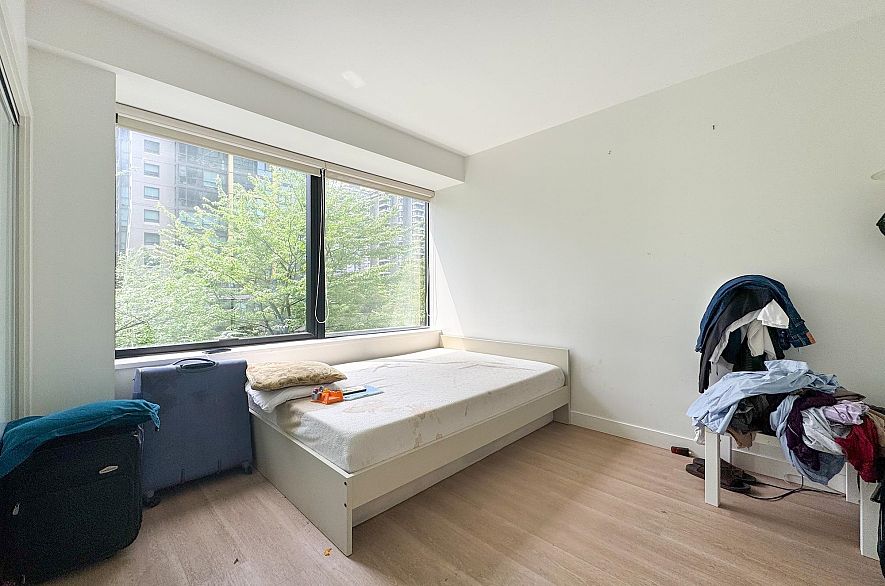 409 1333 W Georgia Street