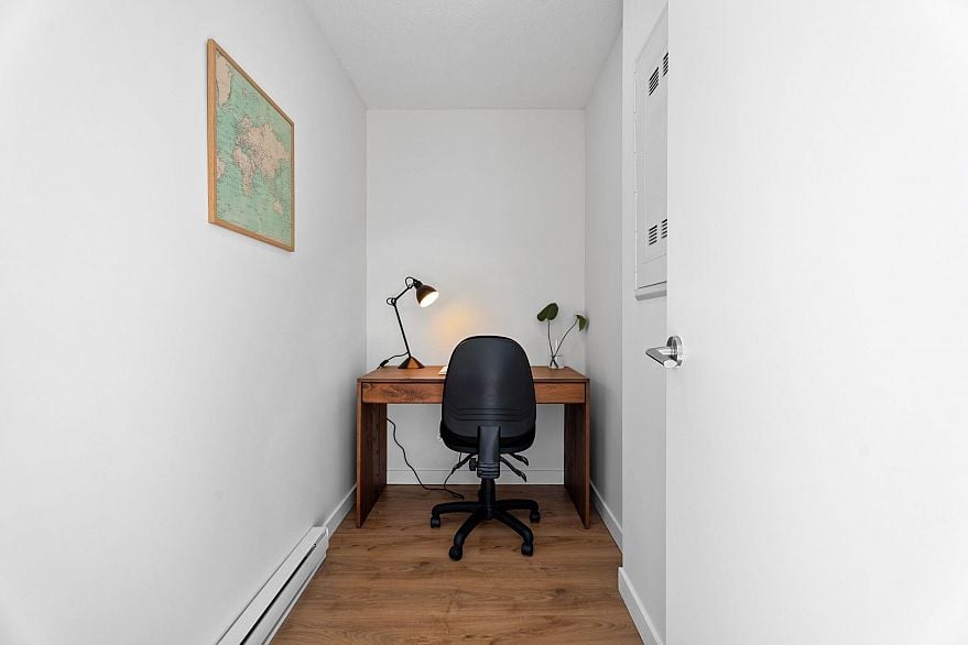 310 429 W 2nd Avenue