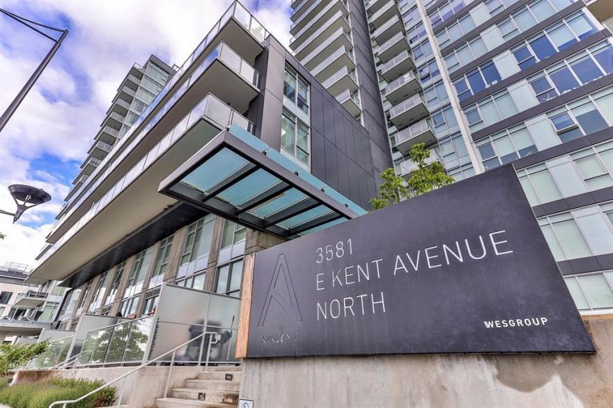 1404 3581 N E Kent Avenue