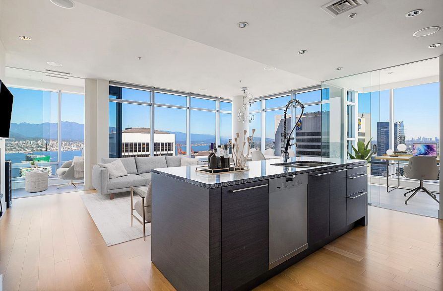 4304 1111 Alberni Street