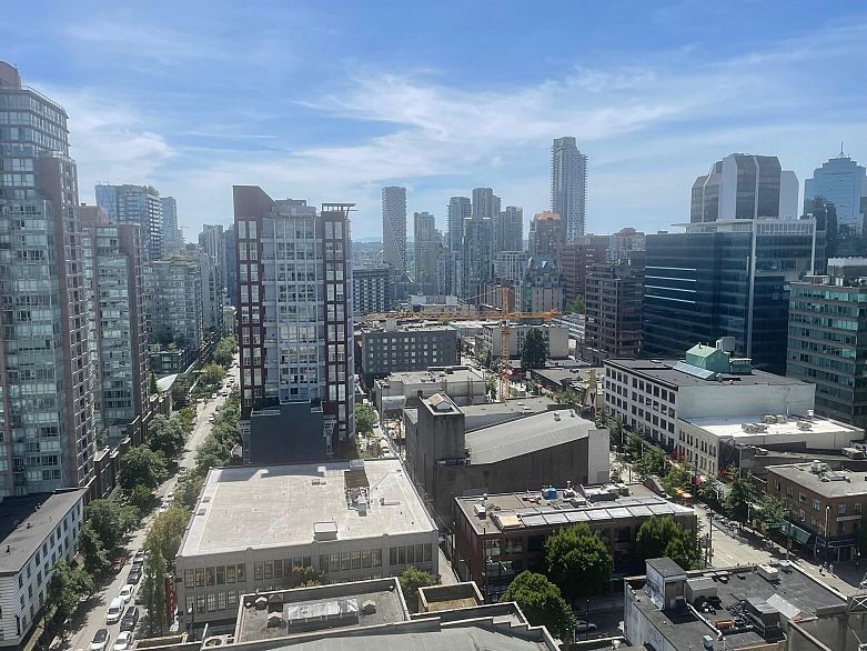 1807 833 Seymour Street