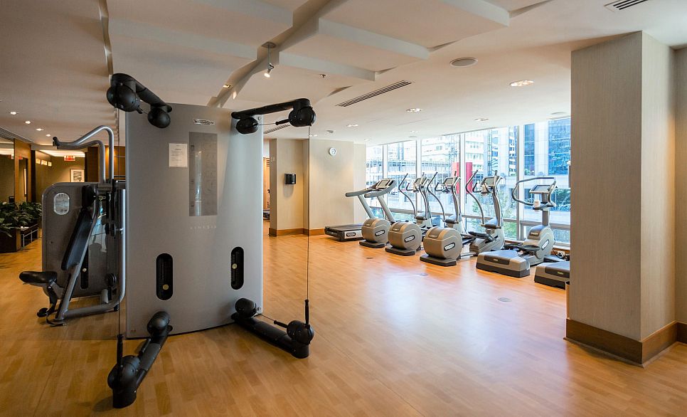 4304 1111 Alberni Street