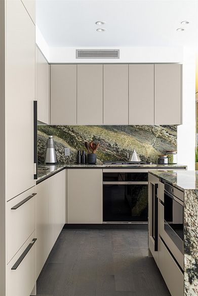 1403 1818 Alberni Street