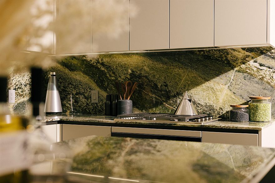 1403 1818 Alberni Street