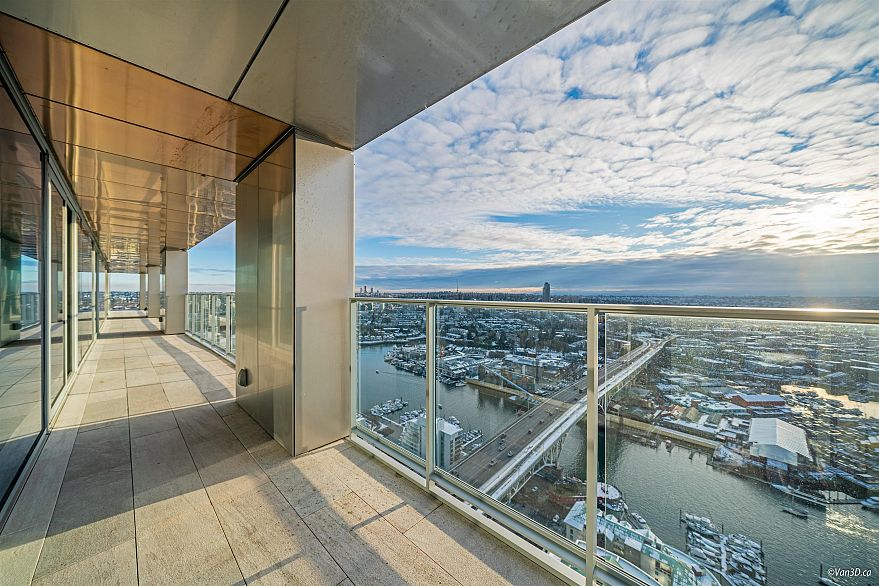 4701 1480 Howe Street