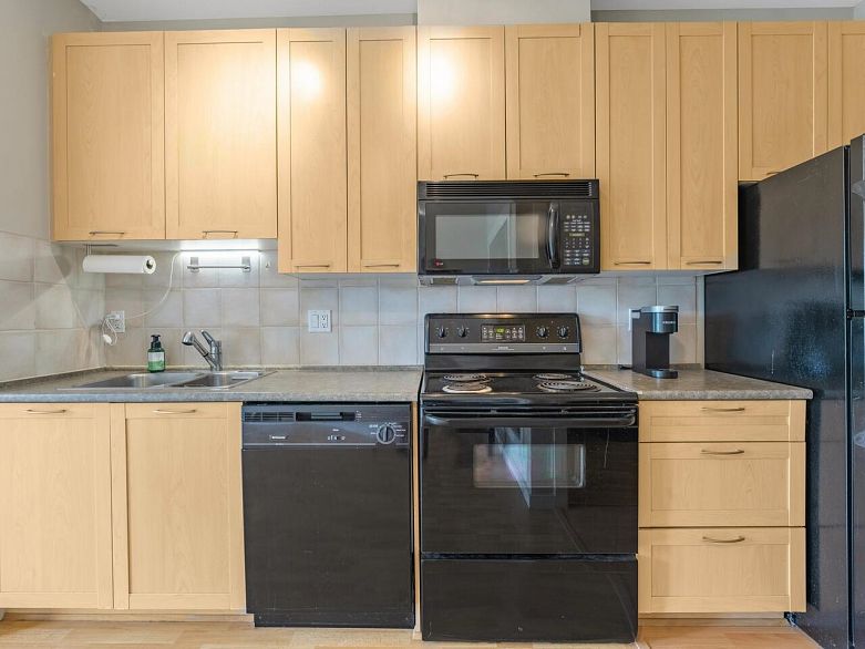 PH3 1503 W 65th Avenue