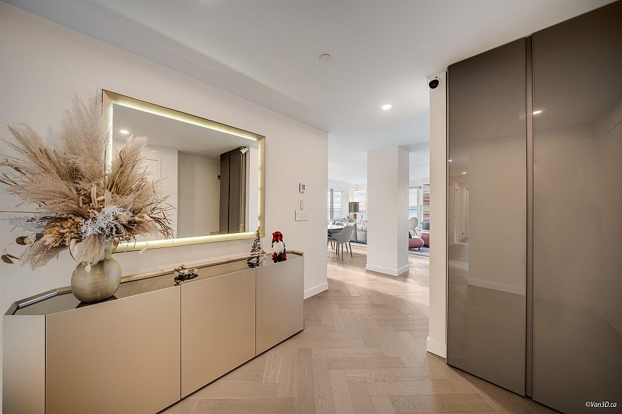 4701 1480 Howe Street