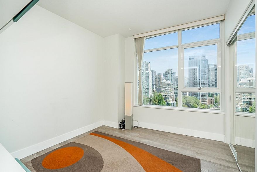 1502 1483 Homer Street