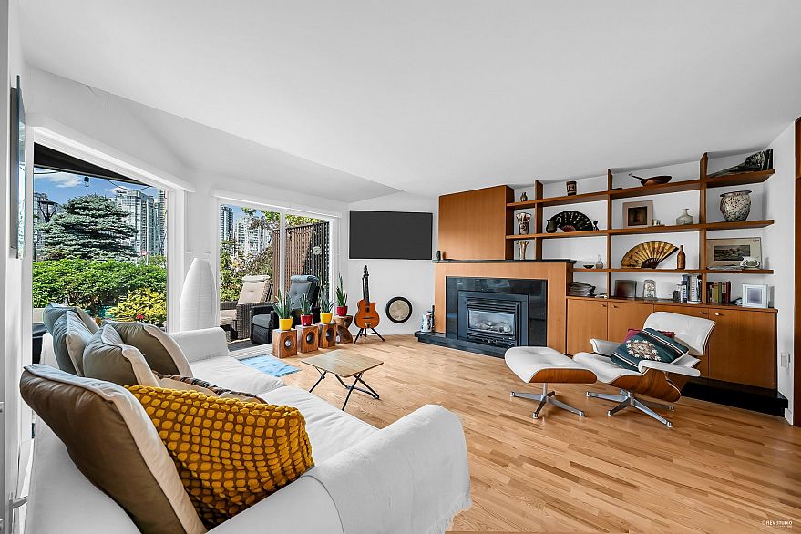 1106 Ironwork Passage