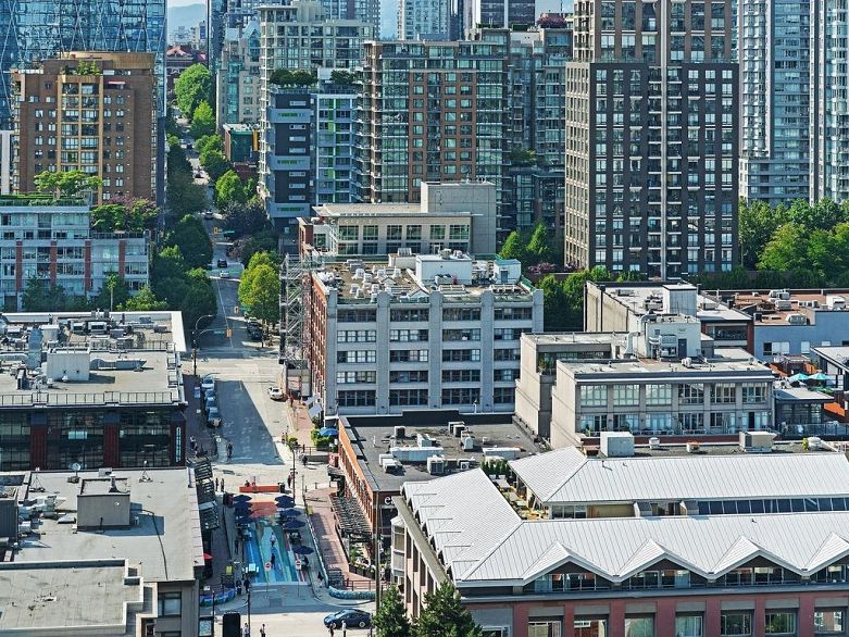 2705 193 Aquarius Mews