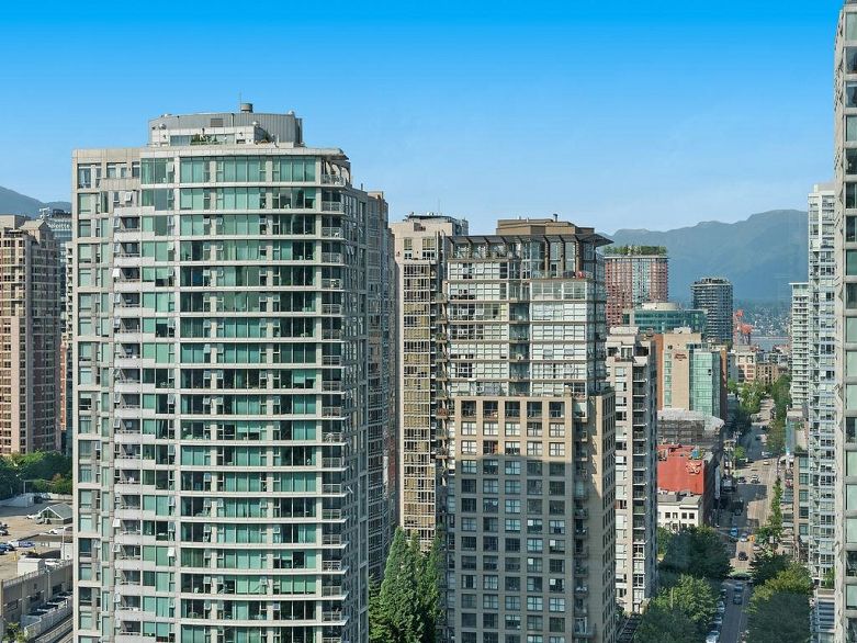 2705 193 Aquarius Mews