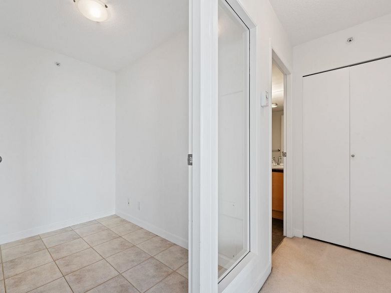 2705 193 Aquarius Mews