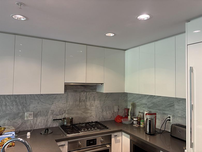 208 5638 Birney Avenue