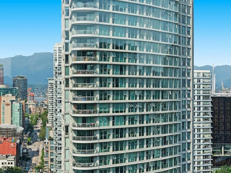 2705 193 Aquarius Mews